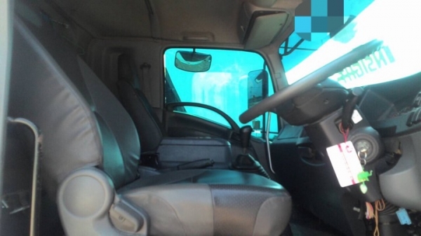 รถอีซูซุ 6 ล้อดั้ม FTR  240 แรงม้า. ปี 53 ( รถวิ่ง 16x,xxx กว่า กม. )   สนใจติดต่อ  081 - 6079515