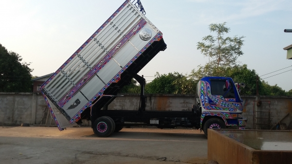 รถสภาพดี ไม่เคยใช้งาน