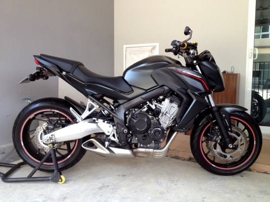 ขาย CB650f ปี2014 พร้อมทะเบียน วิ่งน้อย ราคา 259000 บาท (รับเทริ์น จัดไฟแนนท์)