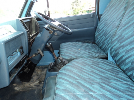 6ล้อ ห้างแท้ ISUZU NKR58LU5 M เกียร์สั้น ปี37 สภาพดี พร้อมใช้