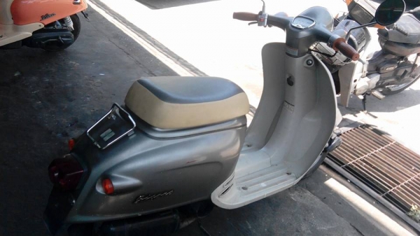 ขาย จิออโน่ มินิเวสป้า พร้อมใช้ สตาร์ทมือ สีเดิม ราคา14500 บาท ทดลองขับได้ ติดต่อ 0814492269