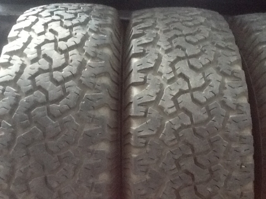 ขายยาง bf all 265/75/16. ปี11