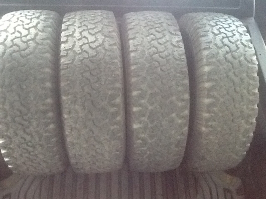 ขายยาง bf all 265/75/16. ปี11