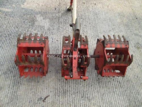 เครื่องกำจัดวัชพืชในร่องข้าว   MARUYAMA    MC  รหัสสินค้า : 80802455 หรือเพิ่มเติมไดที่ www.nihonmono.com