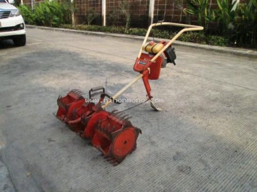 เครื่องกำจัดวัชพืชในร่องข้าว   MARUYAMA    MC  รหัสสินค้า : 80802455 หรือเพิ่มเติมไดที่ www.nihonmono.com