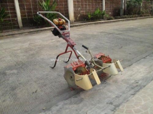 เครื่องกำจัดวัชพืชในร่องข้าว   MARUYAMA   MA3    รหัสสินค้า : 80802459 หรือเพิ่มเติมไดที่ www.nihonmono.com