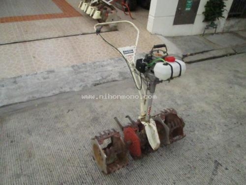 เครื่องกำจัดวัชพืชในร่องข้าว   MARUYAMA   KW   รหัสสินค้า : 80802460  หรือเพิ่มเติมไดที่ www.nihonmono.com