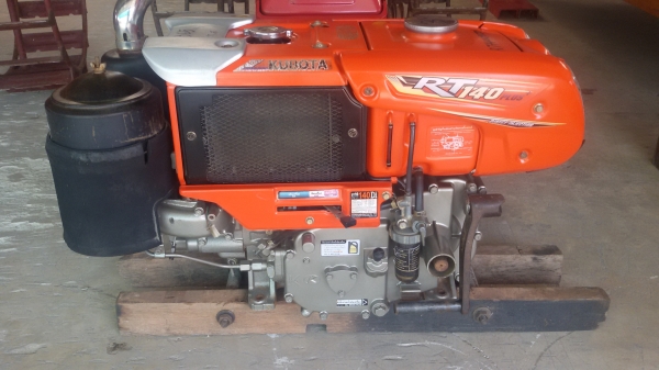 ขายเครื่องคูโบต้าRT140สภาพสวยเครื่องยังไม้ได้แกะ ราคา36500บาทเครื้องอยู่ วังบัว คลองขลุง กำแพงเพชรสนใจโทร0813655997อำพร พาเจริญราคานี้ยังต่อรองได้อีกนะครับ