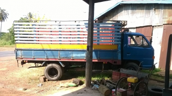 ขาย NPR 115 ห้างแท้ปี 34 ยาว 4.30 เมตร เครื่อง 4BD1 115 แรงม้า คัสซีสวยใช้ได้ เกียร์สั้น ทะเบียนพร้อมโอน ราคาต่อรองได้