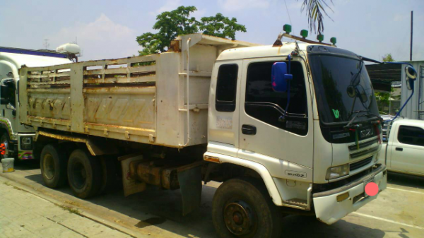 ขายรถบรรทุก 10 ล้อดัมพ์ ISUZU DECA 270 แรงม้าปี 2548 ราคา 1350000