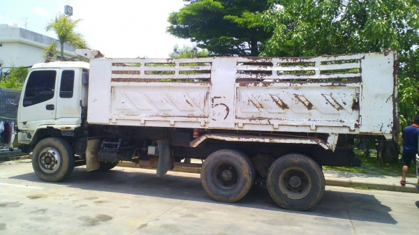 ขายรถบรรทุก 10 ล้อดัมพ์ ISUZU DECA 270 แรงม้าปี 2548 ราคา 1350000
