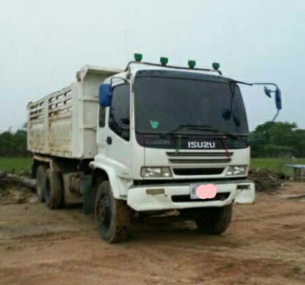 ขายรถบรรทุก 10 ล้อดัมพ์ ISUZU DECA 270 แรงม้าปี 2548 ราคา 1350000