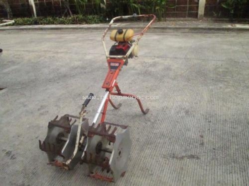 เครื่องกำจัดวัชพืชในร่องข้าว   MARUYAMA  MA3   รหัสสินค้า : 80802483 หรือเพิ่มเติมไดที่ www.nihonmono.com