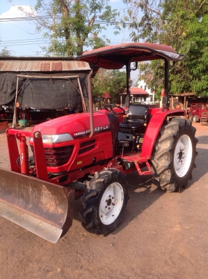 แทรกเตอร์ยันม่า 453 สภาพสวยเดิมๆทั้งคัน ไม่ทำสี มีผานดันหน้า และ โรตารี่