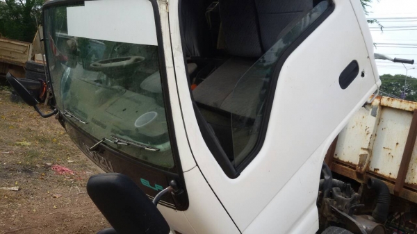 มาถึงแล้วดูได้เลยมี2คัน ขาย (NPR130แรง-265,000บ NPR120แรง-245,000บ)  ☆☆☆เป็นยังไงครับโดนน้ำล่างแฟ๊บใหม่เหมือนแกะกล่อง ครับ☆☆☆