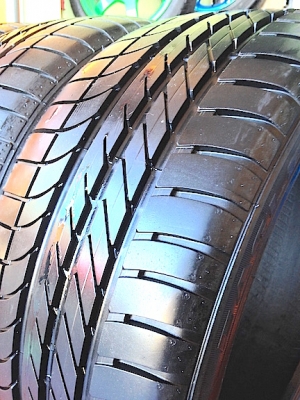 ขายยาง Goodyear F1 225/40/18 Germany ปี13 น้องๆยางใหม่