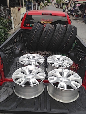 ขายแม็ก Ford new ranger 3.2 WT Top ขอบ18 พร้อมยางใหม่ Bridgestone Dueler684 265/60/18