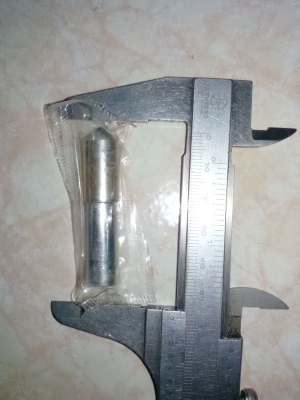 เพชรล้างหน้าหิน ไว้ใช้แต่งหินเจียร ให้ได้หน้าเรียบ หรือเซาะร่อง