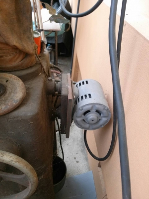 ขายเครื่องเจียระไน โต๊ะหมุน ขายเครื่องเจียระไน โต๊ะหมุน