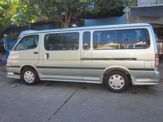 รถตู้ รถตู้