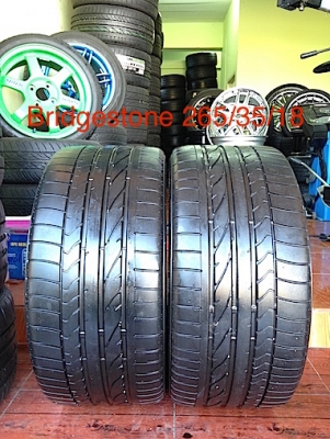 ขายยาง Bridgestone050a Poland 265/35/18 ปี13 treadwear140 สวยดอกตึบๆ