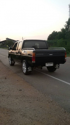 นิสสัน บิ๊กเอ็ม นิสสัน บิ๊กเอ็ม