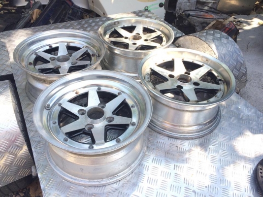 ขายlongchamp. Xr4 ขอบ15x7 4/114.