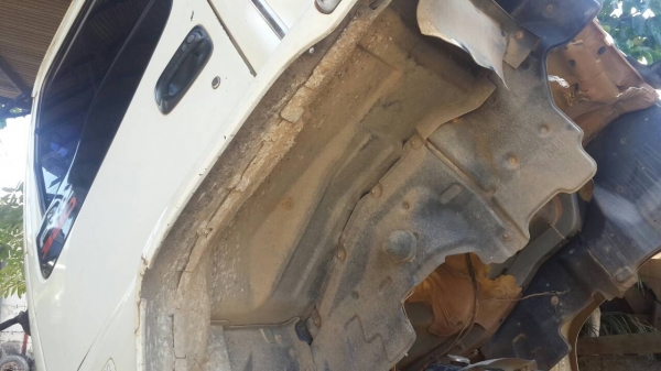 รถอีซูซุ 10 ล้อดั้ม  FXZ  270 แรงม้า. ปี 47  ( ขาย แม่ , ลูก. )   สนใจติดต่อ  081 - 6079515