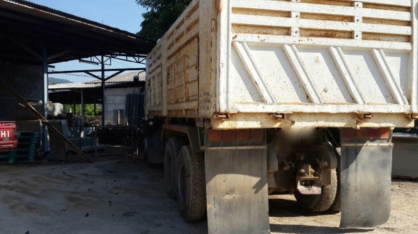 รถอีซูซุ 10 ล้อดั้ม  FXZ  270 แรงม้า. ปี 47  ( ขาย แม่ , ลูก. )   สนใจติดต่อ  081 - 6079515