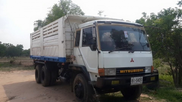 ขาย10ล้อดัมพ์ดิน2เพลาหลง FUSO FN527M TDแชชซีสวยเครื่องดี กระบะสวย แชชซีดี ทะเบียนเต็มเอกสารเล่มทะเบียน กระบะดี แอร์เย็น พร้อมลุยงาน