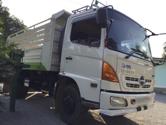 รถฮีโน่ 6 ล้อดั้ม 175 แรงม้า. ปี 54  ( รถวิ่ง 8,3xx กม. )   สนใจติดต่อ  081 - 6079515