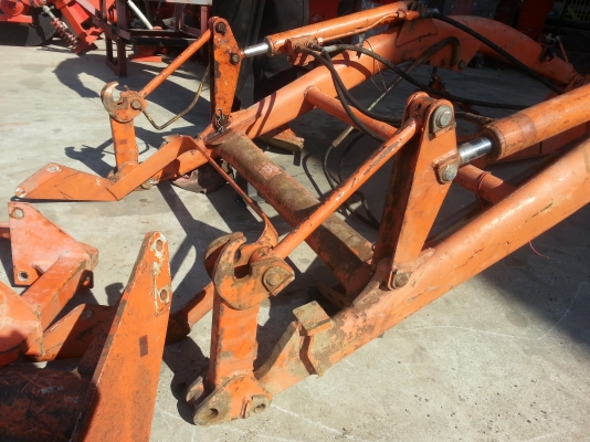 ชุดตักหน้า kubota เก่าญี่ปุ่นเพิ่งออกจากตู้อุปกรณ์ครบ 46000 บาท ชุดตักหน้า kubota เก่าญี่ปุ่นเพิ่งออกจากตู้อุปกรณ์ครบ 46000 บาท