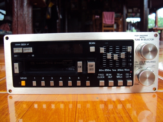 ขายวิทยุติดรถยนต์  FUJITSU TEN รุ่นเก่าสภาพใหม่แกะกล่อง