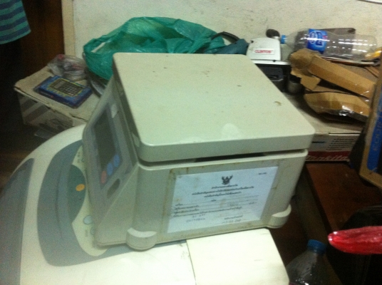 เครื่องขั่งน้ำหนักดิจิตอล TERAOKA SEIKO รับน้ำหนักได้ 6 กก. ขึ้นที่ละ 2 กรัม