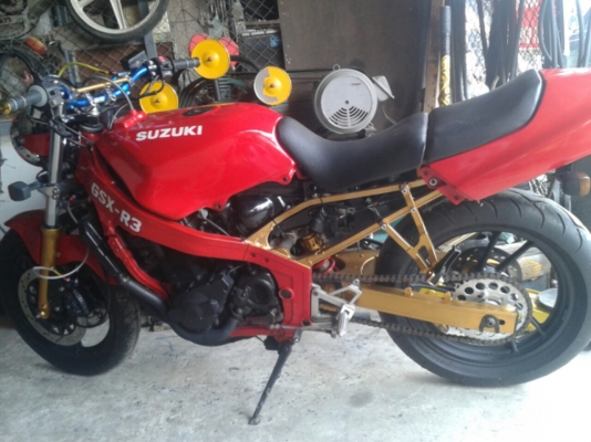 suzuki GSX400 R3 ขับได้ ทะเบียนขาดปี 50 ขาย 38,000 บาท