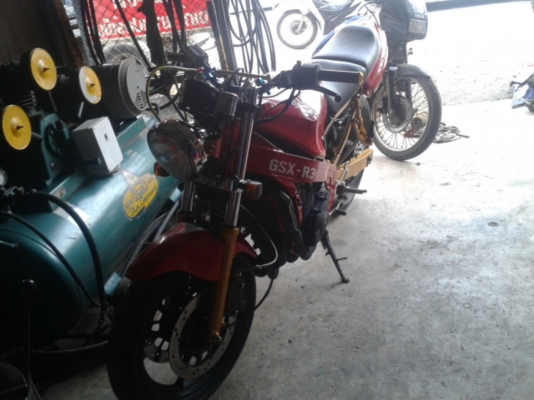 suzuki GSX400 R3 ขับได้ ทะเบียนขาดปี 50 ขาย 38,000 บาท