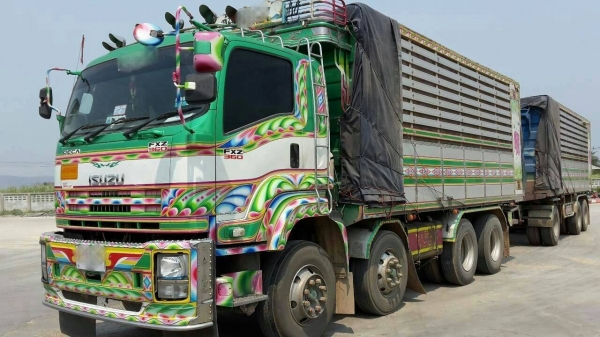 ขายรถบรรทุก 24 ล้อพ่วงแม่ลูกดัมพ์ ISUZU DECA 360 แรงม้าปี 2554 ลูกพ่วง 3 เพลา ราคา 2800000