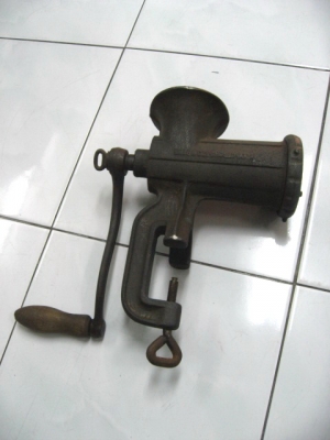 เครื่องบดงานเก่า czechoslovakia