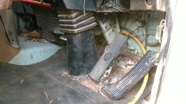 ขาย 10 ล้อดั้ม ISUZU ROCKY 210 มีระบบลากพ่วง วางเครื่อง 6SD1 240 แรงม้า เกียร์ Easton คัสซีสวยตลอดเส้น เบรคทิฟฟี่แล้ว ทะเบียนพร้อมโอน จัดไฟแนนซ์ได้ครับ