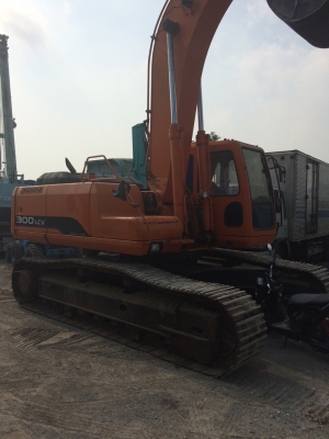 ต้องการขายแบคโฮDOOSAN 300 ราคาถูก