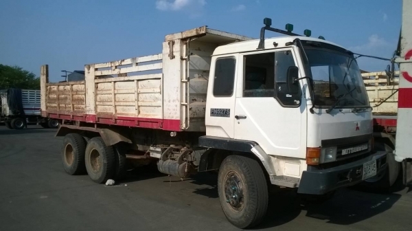 ขาย 10 ล้อดั้ม ไอ้หลง FN527M-TD ซีเรียล 5676 คัสซีสวยตลอดเส้น เครื่อง 6D16 195 แรงม้า เกียร์ 10 สปีด เบรคใหญ่ เพลาบุ๋ม ทะเบียนพร้อมโอน จัดไฟแนนซ์ได้