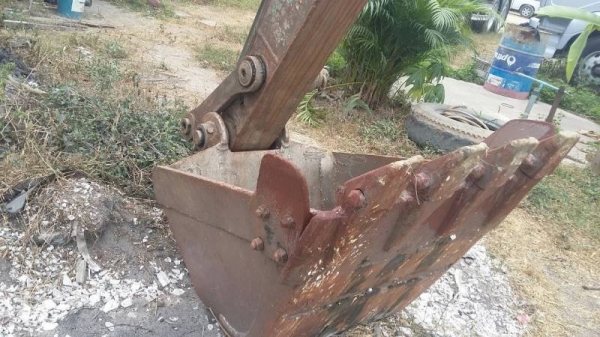 KOBELCO sk 200-5superบูมอามร์ยาวของนอกสวยๆๆๆราคา1,400,000 KOBELCO sk 200-5superบูมอามร์ยาวของนอกสวยๆๆๆราคา1,400,000