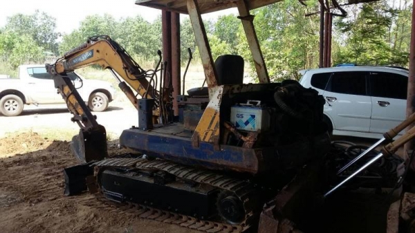 KOMATSU  pc  20-5ราคา 129,000ยากขาย  100,000 ขายเลย