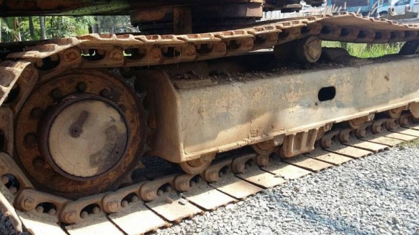 KOMATSU pc60-3ติดหัวเบเกอร์เจาะพร้อมบุ้งกี้ราคา425,000 098-539-6074 090-772-3710ยากขายด่วน 390,000ขายเลย KOMATSU pc60-3ติดหัวเบเกอร์เจาะพร้อมบุ้งกี้ราคา425,000 098-539-6074 090-772-3710ยากขายด่วน 390,000ขายเลย