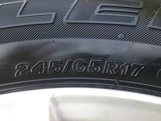 ขายแม็กมิตซู ปาเจโร่ 6รูขอบ17 พร้อมยางบริดสโตน 245/65R17 ยางสัปดาห์ที่36ปี12 สวยๆ จำนวน 1 ชุด พร้อมน๊อตแท้ 24 ตัว ขายแม็กมิตซู ปาเจโร่ 6รูขอบ17 พร้อมยางบริดสโตน 245/65R17 ยางสัปดาห์ที่36ปี12 สวยๆ จำนวน 1 ชุด พร้อมน๊อตแท้ 24 ตัว
