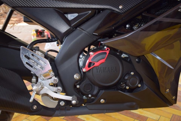 ขาย ยามาฮ่า Yzf-R15 สีดำ ปี 58 รถ 2 เดือน ใช้งานน้อย. 2,300 กว่า กม