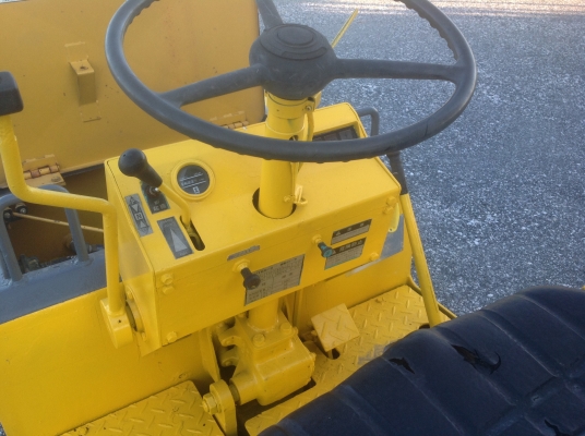 ขายรถบดKomatsuรุ่นJv16-2นำเข้าญี่ปุ่นมีใบอินวอยสภาพดีพร้อมใช้งาน