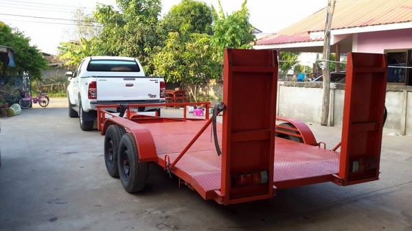 ขายสาลี่ลากรถเกี่ยวข้าว  4 ล้อ สถาพของใหม่