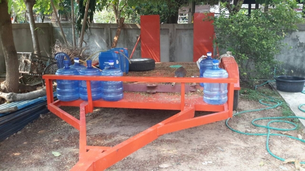 ขายสาลี่ลากรถเกี่ยวข้าว  4 ล้อ สถาพของใหม่