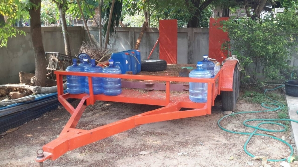 ขายสาลี่ลากรถเกี่ยวข้าว  4 ล้อ สถาพของใหม่